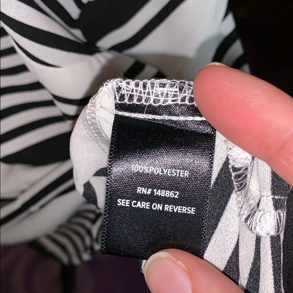 TORRID black and white striped pocket tank top - Picture 6 of 7